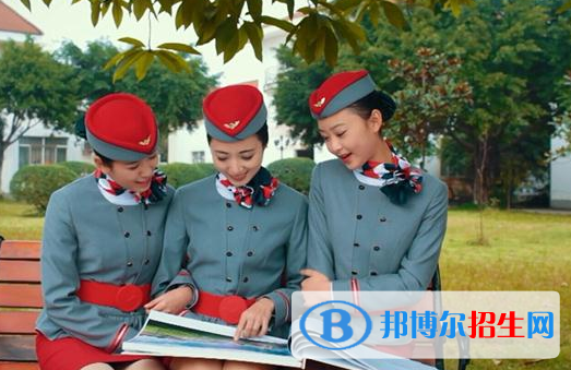 重庆2020年有哪些收铁路学校的大专