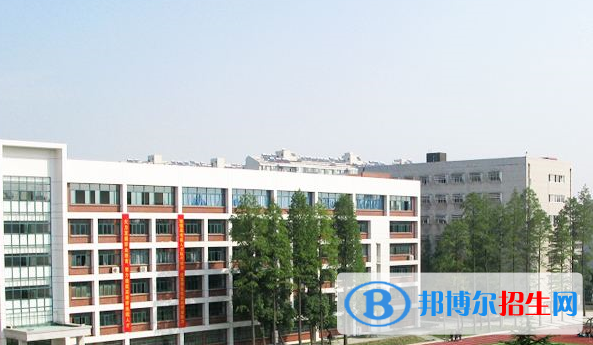 武汉铁路技师学院4