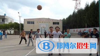 华宁县职业高级中学2020年有哪些专业