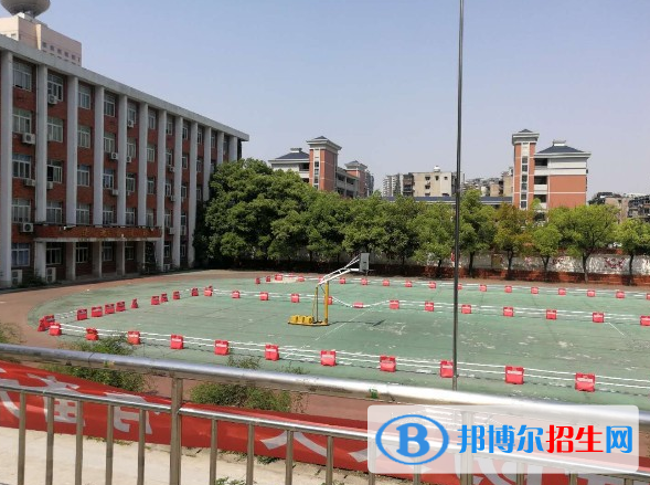 湖北中南技工学校4