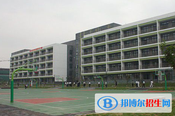 四川北川中学2022年学费、收费多少