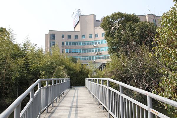 宏源技师学院学校图片图片