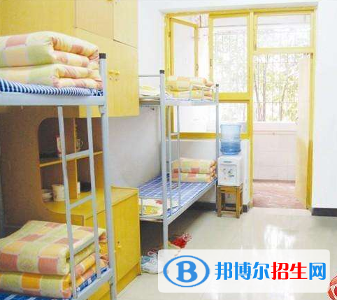 河南郏县科技中等专业学校2021年宿舍条件
