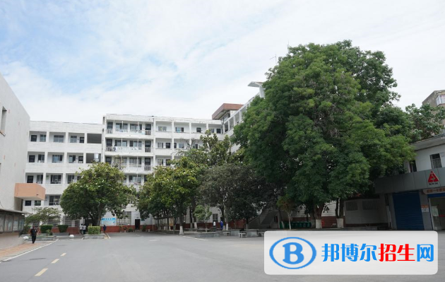 襄阳工业学校3