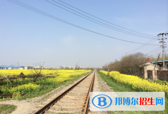 武汉2020年初中生可以去学铁路学校吗