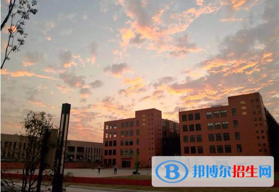 宁波东坤职业高级中学2020年招生办联系电话