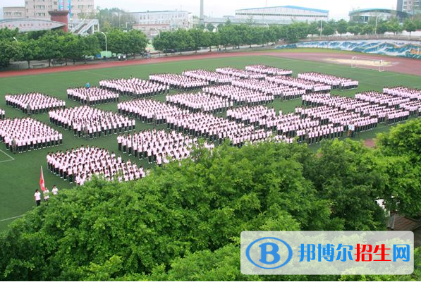 重庆2021年初中生女生读什么汽修学校好