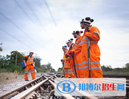 宝鸡2020年男生在铁路学校学什么好