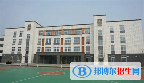 辉县市第一职业中等专业学校2021年学费、收费多少