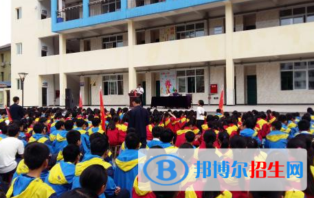 四川宣汉天生中学2022年学费、收费多少