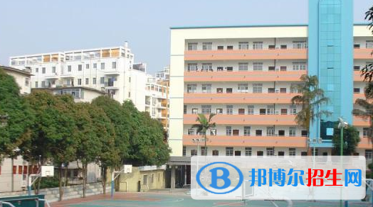 广西轻工技师学院地址在哪里