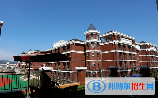 宜昌龙盘湖国际学校初中部2020年报名条件、招生要求、招生对象