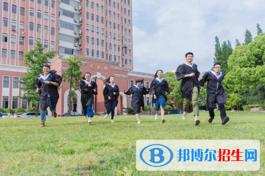 深圳市新鹏职业高级中学2020年学费、收费多少