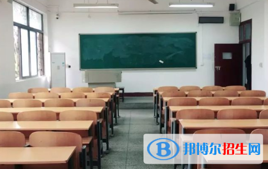 武汉中原通航技工学校3