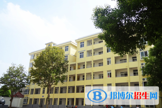 湖北工业自动化技师学院4