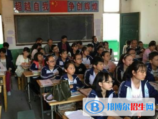 武功县逸夫中学2020年招生办联系电话