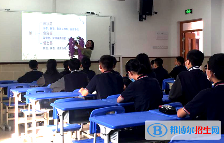 重庆史迪威外语学校初中部怎么样,好不好