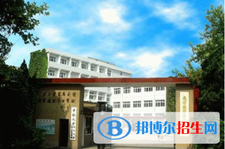 武汉铁路桥梁高级技工学校1