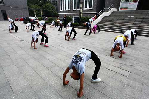 江苏模特艺术学校2020年报名条件、招生要求、招生对象