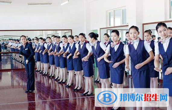 湖北2020年女生学航空服务学校