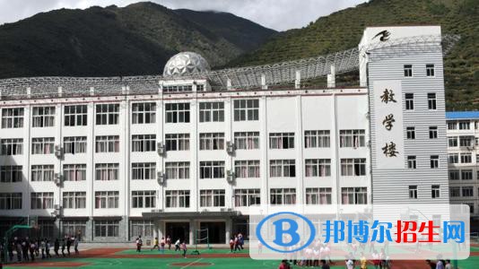 四川省马尔康民族师范学校五年制大专2021年招生办联系电话