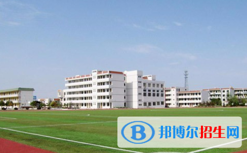 淮南市潘集工程技术中等专业学校2020年宿舍条件