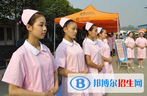 四川2021年女生上什么卫校好