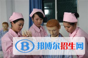 四川2021年女生读卫校学什么专业好