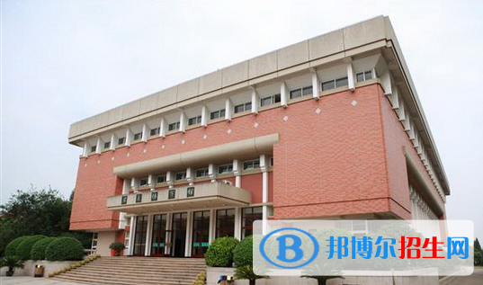 杭州市第二中学2022年学费、收费多少