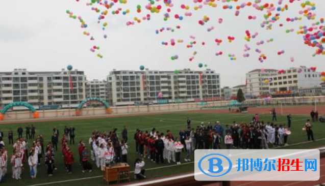 江苏板浦高级中学2022年招生办联系电话