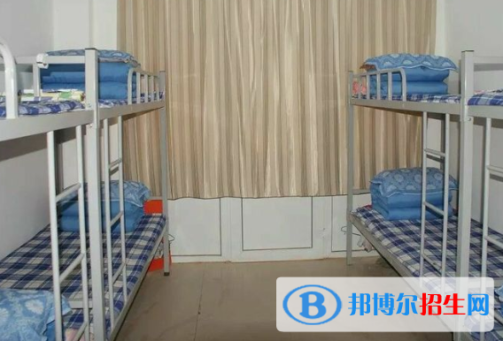  临漳县中学2021年宿舍条件
