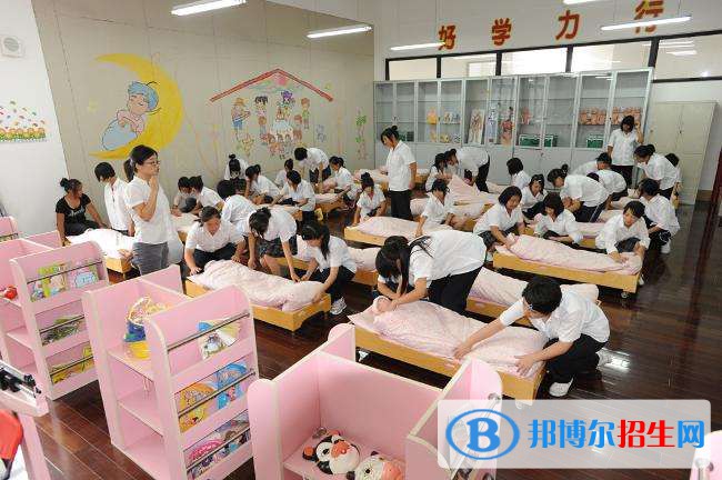 重庆2021年初中生读幼师学校好吗