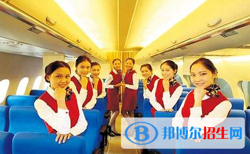 武汉2021年女生学航空服务学校好找工作吗