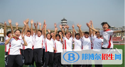 贵州印江中学2022年招生办联系电话