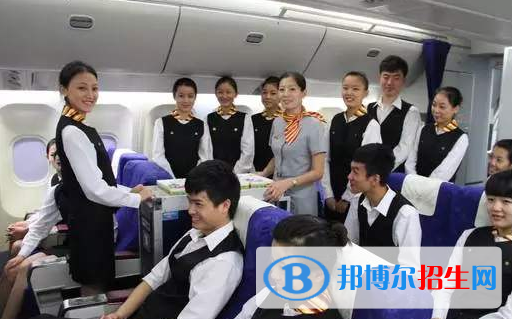武汉2021年航空服务学校什么专业适合女生