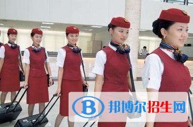 武汉2021年有哪些中专航空服务学校