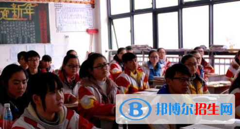 福泉中学2022年报名条件、招生要求及招生对象