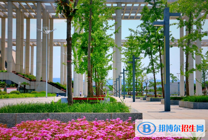 渭南2021年可以读铁路学校的大专学校