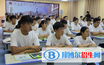 甘肃2021年中专学校能学什么<em></em><em></em>	