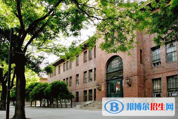 云南艺术学院附属艺术学校2021年招生办联系电话