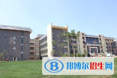 云南城市建设职业学院五年制大专是几专