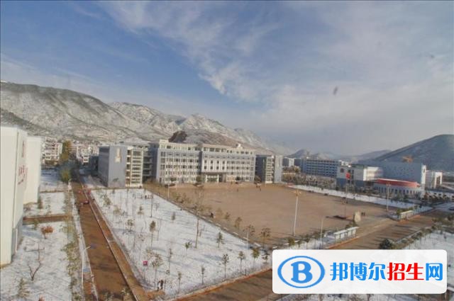 丽江师范高等专科学校五年制大专学校地址在哪里