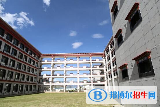 北京电车公司技术学校2022年学费、收费多少