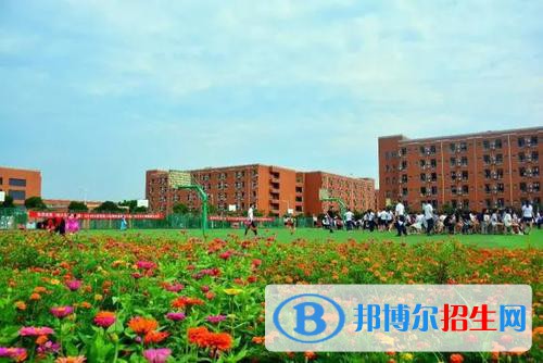 成都2021年中专学费多少