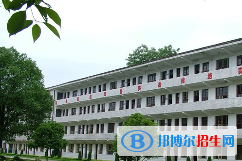 杭州2021年读中专学校一年要多少钱