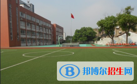 杭州2021年中专文凭和高中文凭哪个好