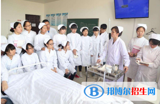 西安2021年女生上卫校学什么专业好