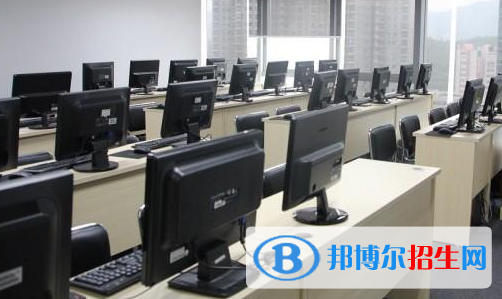 杭州2021年男生上什么计算机学校比较好