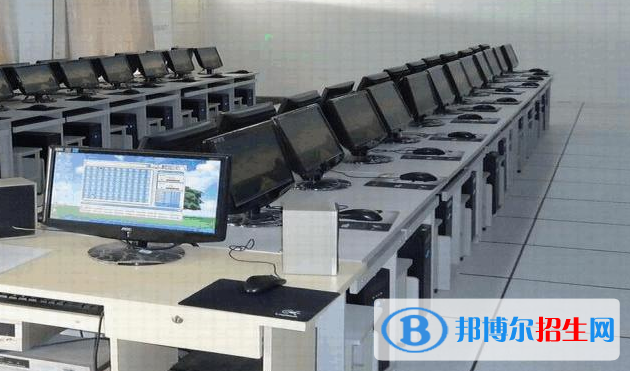 杭州2021年女生上计算机学校学什么好