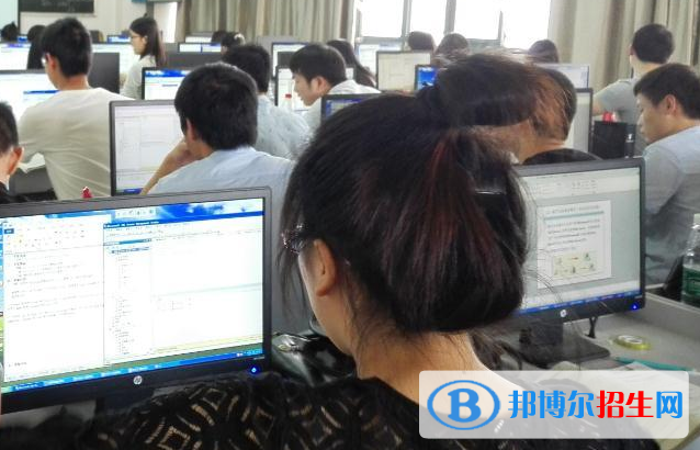 杭州2021年女生读计算机学校好吗
